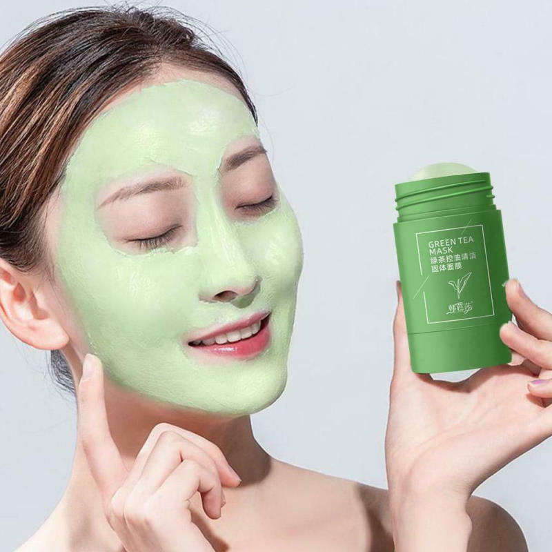 Зелёная маска от прыщей Green Acne Stick. Вид 2